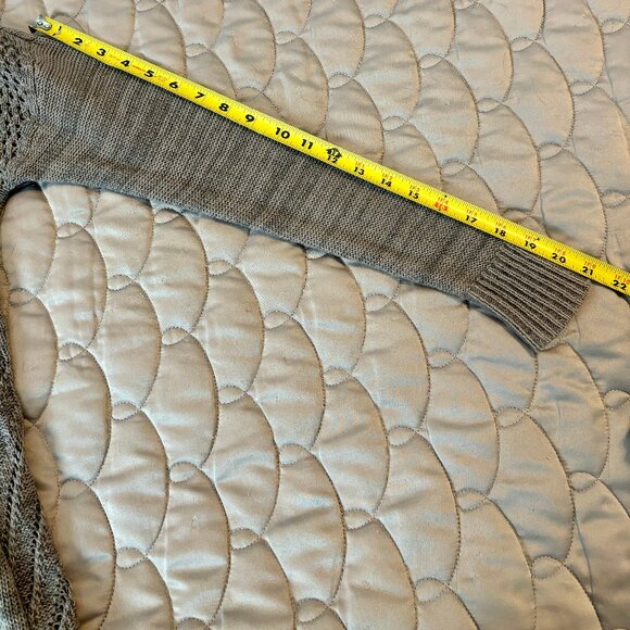 Leo & Nicole Pointelle Open Stitch Long Sleeve Gray Cardigan Wome… - Picture 9 of 9